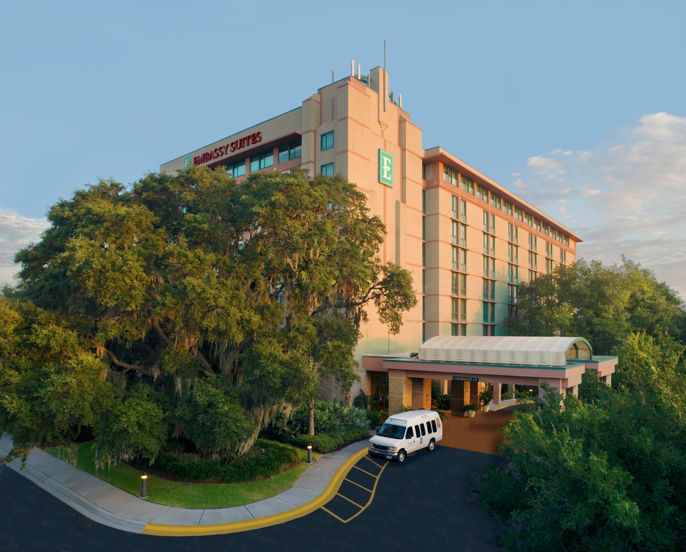 Embassy Suites by Hilton Tampa USF Near Busch Gardens